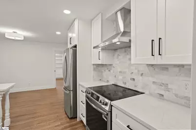 208 W Hillcrest Drive, Greenville, SC 29609 - Photo 21