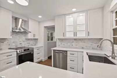 208 W Hillcrest Drive, Greenville, SC 29609 - Photo 19