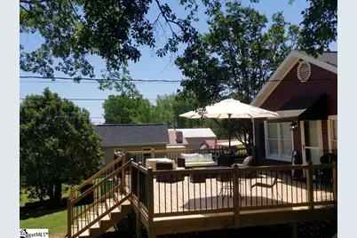 720 S Howard Avenue, Landrum, SC 29356 - Photo 1