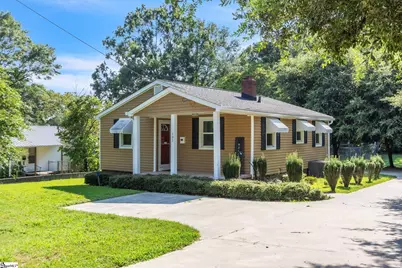 103 Constitution Avenue, Laurens, SC 29360 - Photo 1