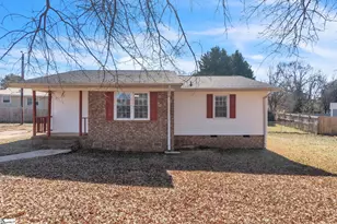 5 Brookstone Dr, Wellford, SC 29385 - Photo 1