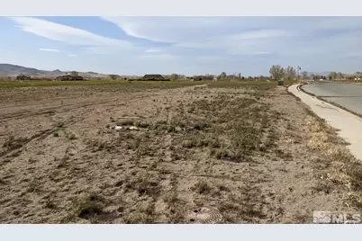 907 S Whitacre Street, Yerington, NV 89447 - Photo 3