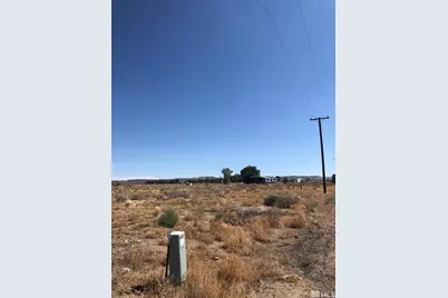 1720 E Fir Avenue, Silver Springs, NV 89429 - Photo 7