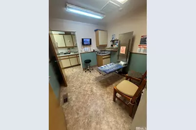 805 E Main Street, Fernley, NV 89408 - Photo 9