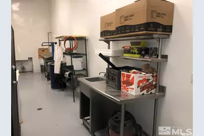 1040 Skyline, Battle Mountain, NV 89820 - Photo 21