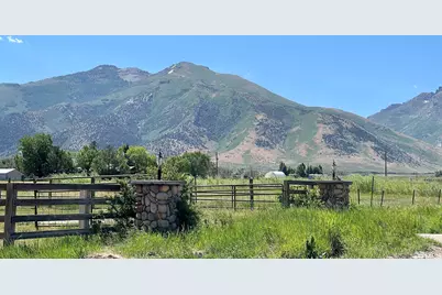 2623 N Canyon Road, Lamoille, NV 89828 - Photo 1