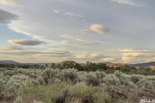 24 Glenhaven Dr, Reno, NV 89511 - Photo 1