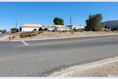 609 Sheehan Street, Winnemucca, NV 89445 - Photo 3