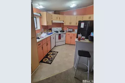 4280 Deodar, Silver Springs, NV 89429 - Photo 3