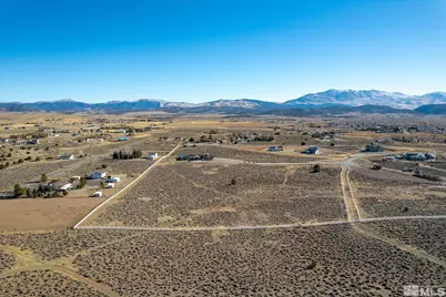 1421 Hunters Point, Gardnerville, NV 89410 - Photo 17