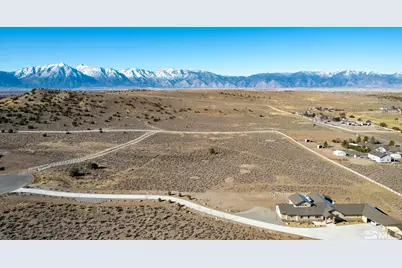 1421 Hunters Point, Gardnerville, NV 89410 - Photo 5