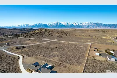 1421 Hunters Point, Gardnerville, NV 89410 - Photo 9