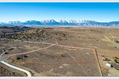 1421 Hunters Point, Gardnerville, NV 89410 - Photo 3