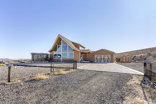 2330 Hillcrest Rd, Fernley, NV 89408 - Photo 21