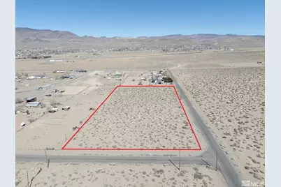 8040 Rancho, Stagecoach, NV 89429 - Photo 3