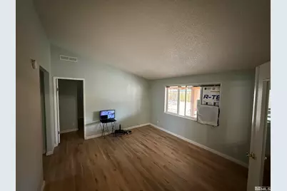 7751 Lytton Road, Reno, NV 89506 - Photo 11
