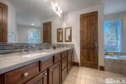6090 Lake Geneva Drive, Reno, NV 89511 - Photo 27