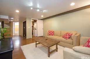 1025 Locust St, Reno, NV 89502 - Photo 9