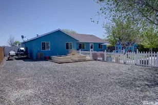 3215 Spring Cir, Silver Springs, NV 89429 - Photo 37