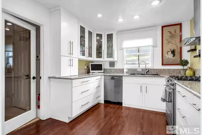 990 Riverview Drive, Gardnerville, NV 89460 - Photo 31