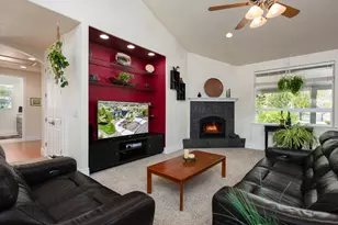 391 Angelina Cir, Wellington, NV 89444 - Photo 5