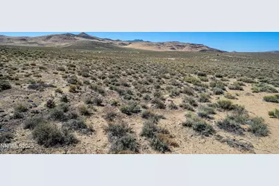 7975 Break-A-Heart Road, Silver Springs, NV 89429 - Photo 7