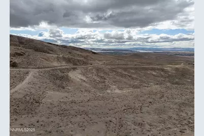 1125 Ruby Avenue, Silver Springs, NV 89429 - Photo 7