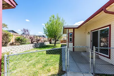 765 Sunnyside Court, Gardnerville, NV 89460 - Photo 5