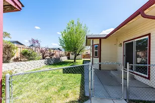 765 Sunnyside Ct, Gardnerville, NV 89460 - Photo 5