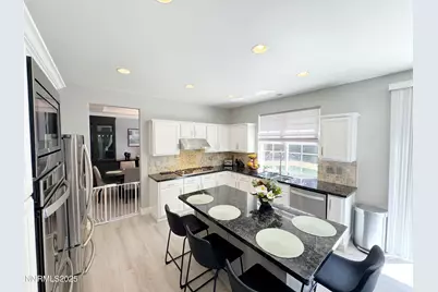 6726 Runnymede Drive, Sparks, NV 89436 - Photo 9