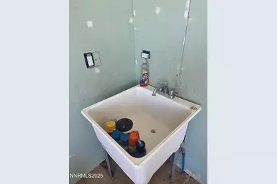 2068 NE Sierra Vista Drive, Tonopah, NV 89049 - Photo 19