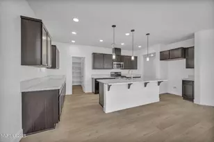 8601 Crandell Dr, Reno, NV 89506 - Photo 3