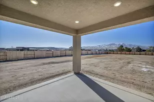 8601 Crandell Dr, Reno, NV 89506 - Photo 5