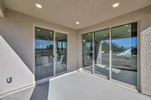 8601 Crandell Dr, Reno, NV 89506 - Photo 7