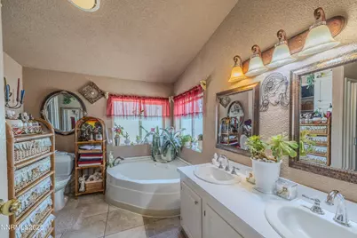 530 E 2nd Avenue, Sun Valley, NV 89433 - Photo 27