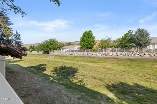 11020 Colton Dr, Reno, NV 89521 - Photo 27