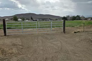 900 Cattle Dr, Fernley, NV 89408 - Photo 21