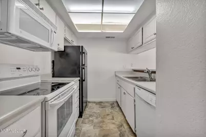 1560 Steven Court, Sparks, NV 89431 - Photo 5