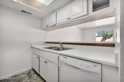 1560 Steven Court, Sparks, NV 89431 - Photo 7