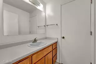1560 Steven Ct, Sparks, NV 89431 - Photo 23