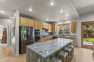 6831 Island Queen Ct, Sparks, NV 89436 - Photo 3