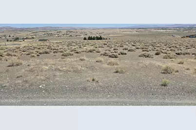 5710 Peek Avenue, Silver Springs, NV 89429 - Photo 3