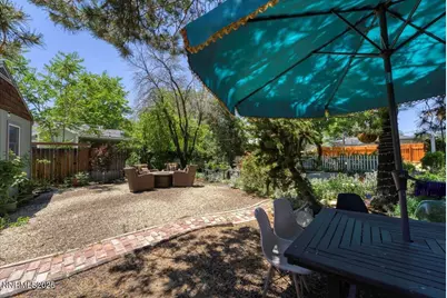 661 Thoma Street, Reno, NV 89502 - Photo 25