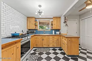 661 Thoma St, Reno, NV 89502 - Photo 9