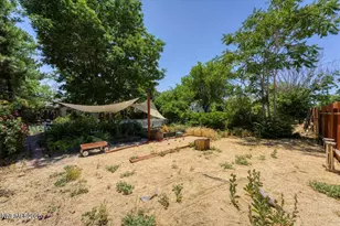 661 Thoma St, Reno, NV 89502 - Photo 31