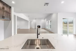 2940 Murrelet Wy, Sparks, NV 89441 - Photo 11