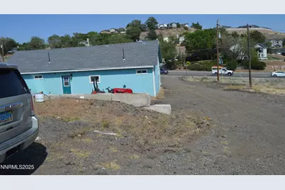 3325 Clear Acre Lane, Reno, NV 89512 - Photo 9