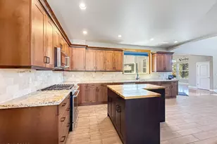 6348 Chilhowee Ct, Sparks, NV 89436 - Photo 11