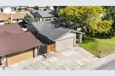 1069 Palmwood Drive, Sparks, NV 89434 - Photo 3