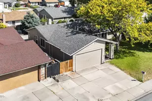 1069 Palmwood Dr, Sparks, NV 89434 - Photo 3